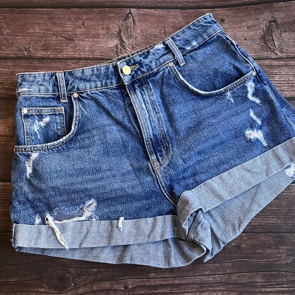 Zara Mid Blue Distressed Denim Cutoffs 